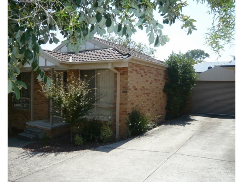 2/33 Narcissus Avenue, Boronia VIC 3155