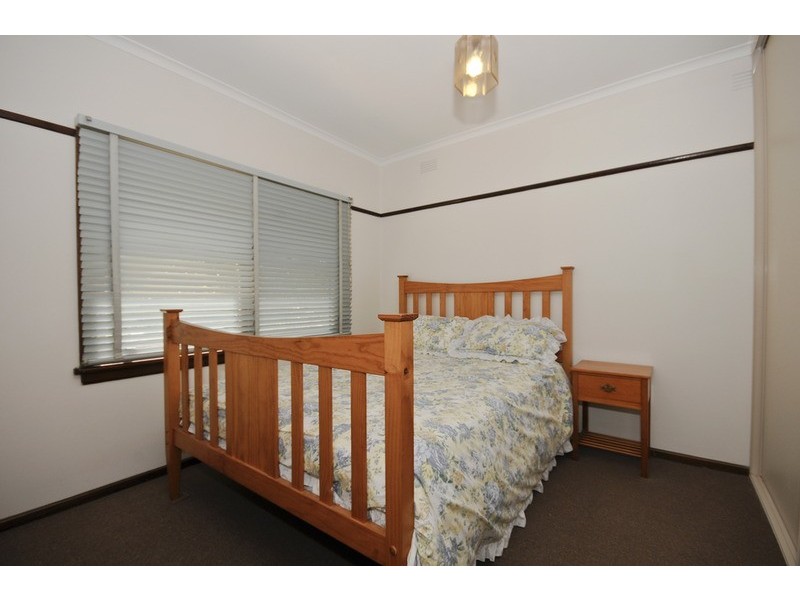 1 Dorian Avenue, Ferntree Gully VIC 3156