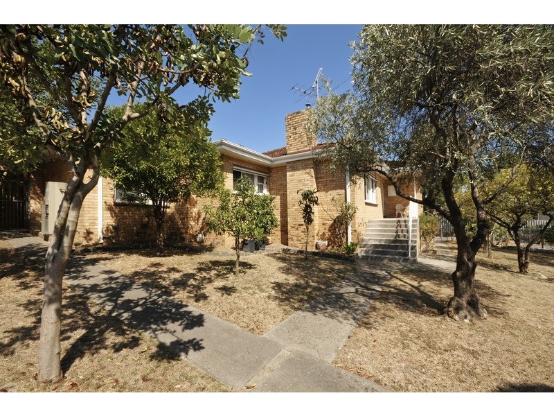 1 Dorian Avenue, Ferntree Gully VIC 3156