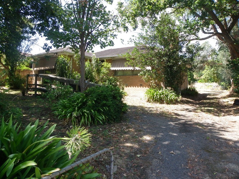 20 Selman Avenue, Ferntree Gully VIC 3156