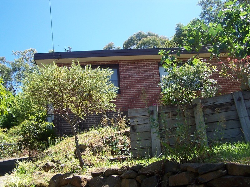 17 Railway Avenue, Upper Ferntree Gully VIC 3156