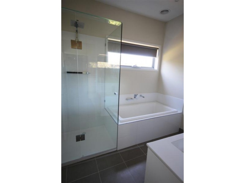 4/26 Station Street, Ferntree Gully VIC 3156