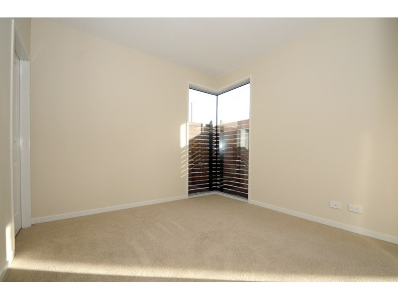 2/26 Station Street, Ferntree Gully VIC 3156