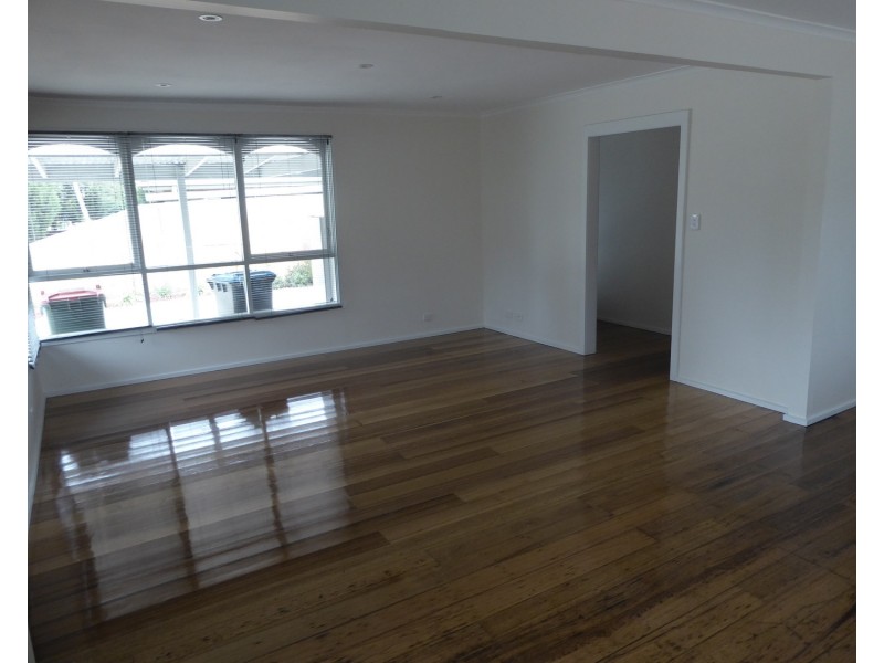 1/70 Mountain Gate Drive, Ferntree Gully VIC 3156