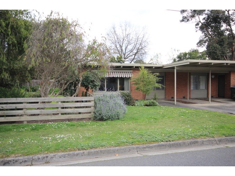 1/7 Canterbury Road, Heathmont VIC 3135