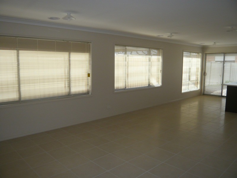33 Inspiration  Circuit, Pakenham VIC 3810