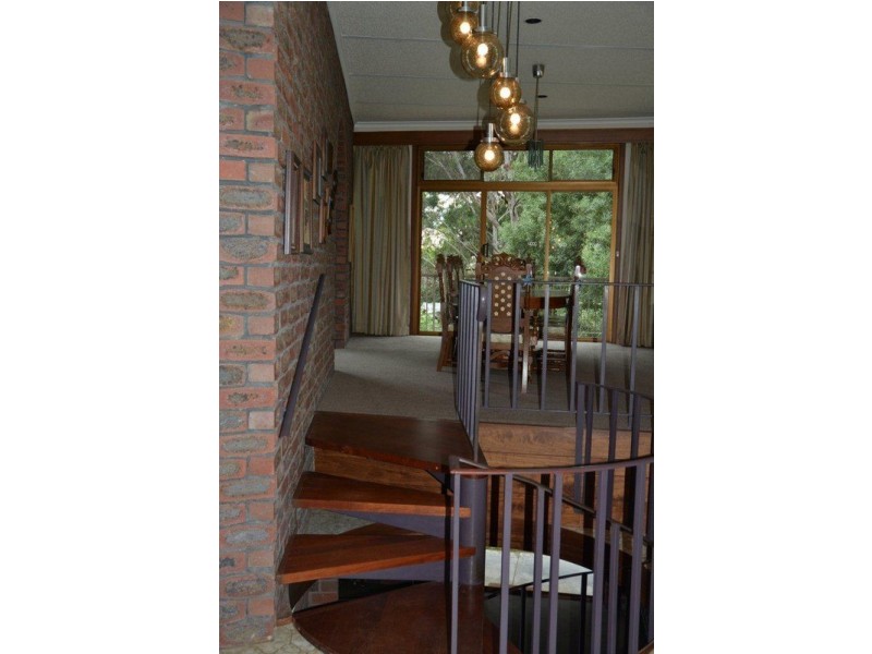 28 Deviation Road, Belgrave South VIC 3160