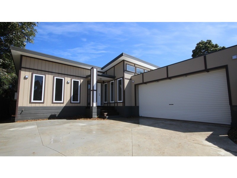 2/19 Lloyd Street, Knoxfield VIC 3180