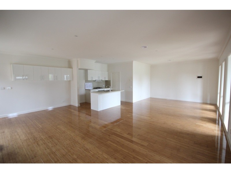 1/37 Aubrey Grove, Boronia VIC 3155