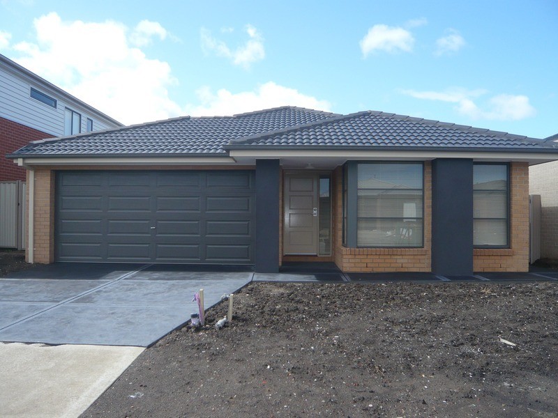 33 Inspiration Circuit, Pakenham VIC 3810