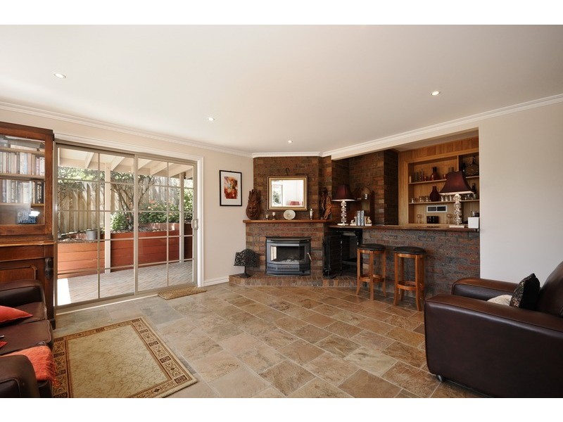 8 Aringa Court, Ferntree Gully VIC 3156