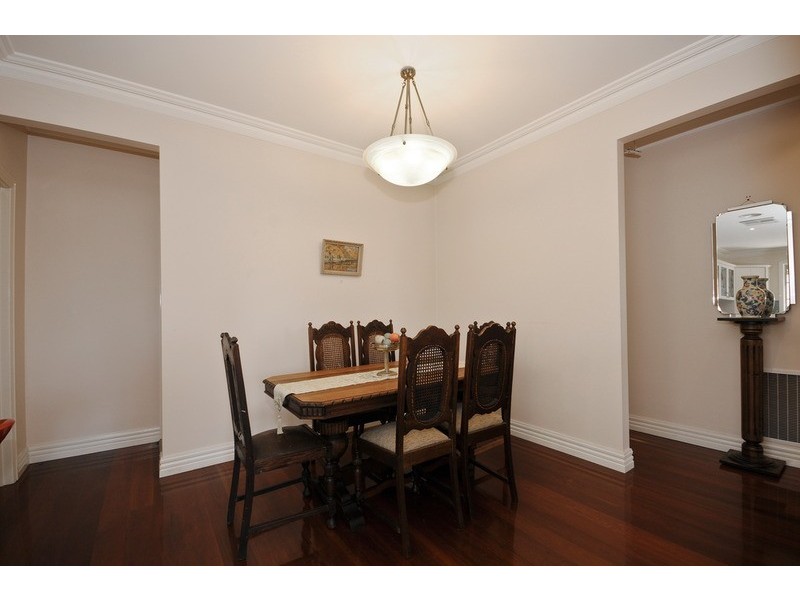 8 Aringa Court, Ferntree Gully VIC 3156