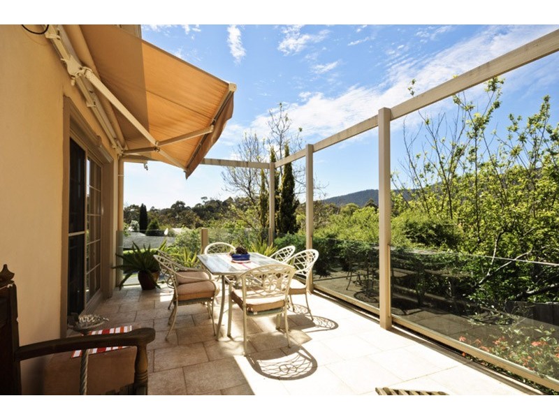 8 Aringa Court, Ferntree Gully VIC 3156