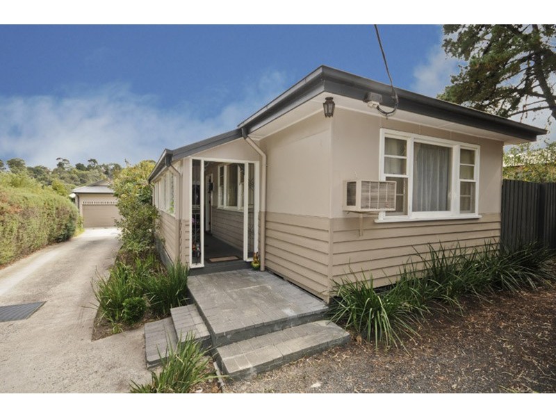 1/7 Selman Avenue, Ferntree Gully VIC 3156