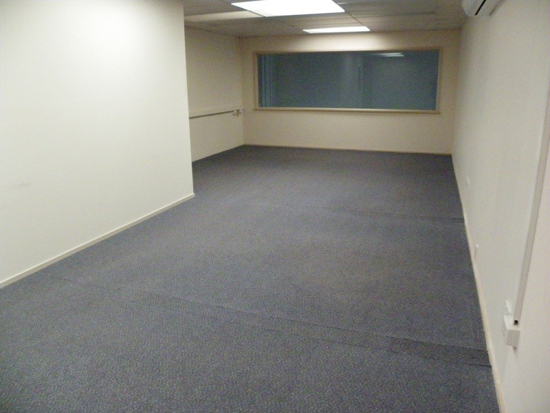 2/35 Gilbert Park Drive, Knoxfield VIC 3180