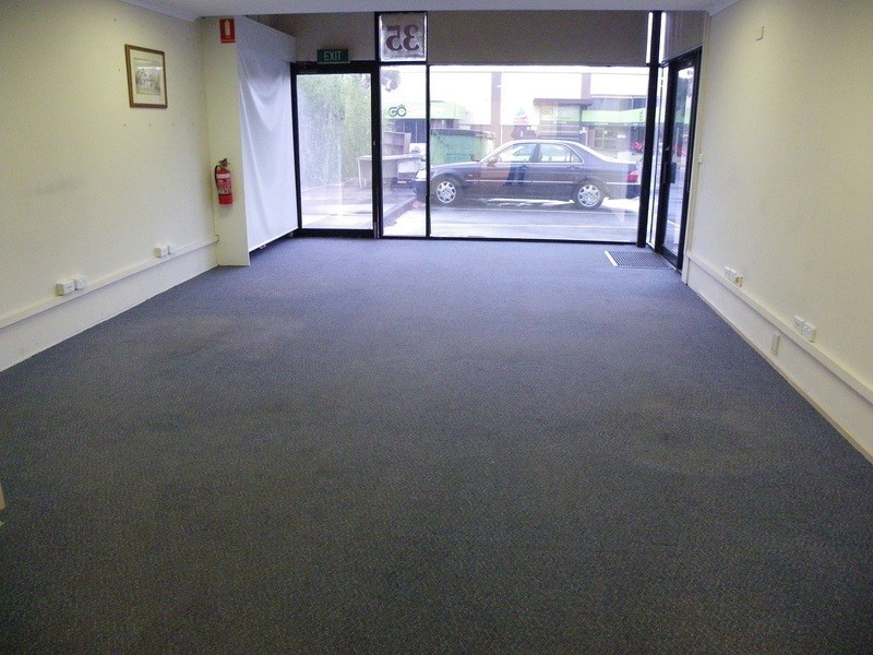 2/35 Gilbert Park Drive, Knoxfield VIC 3180