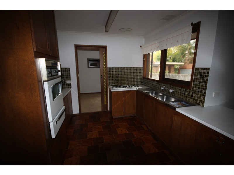 98 Mullum Mullum Road, Ringwood VIC 3134