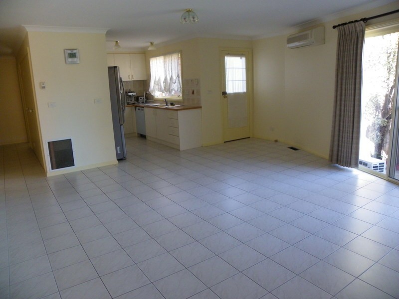 2/9 Selkirk Road, Wantirna VIC 3152