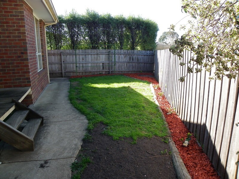 2/9 Selkirk Road, Wantirna VIC 3152