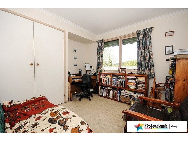 8 Beckenham Drive, Ferntree Gully VIC 3156