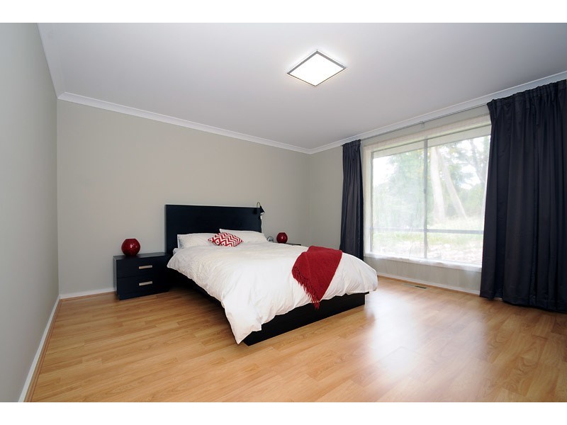 2/12 The Avenue, Ferntree Gully VIC 3156