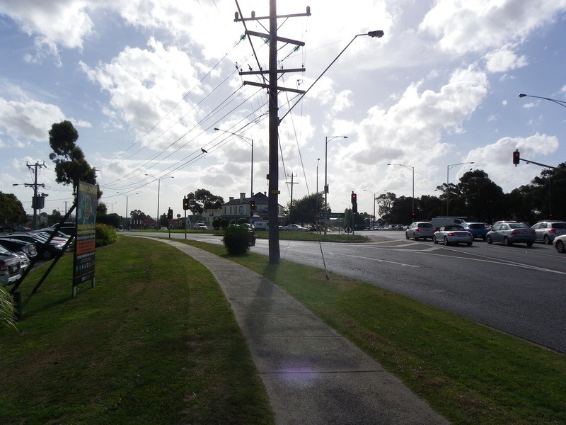 Shop 2 Mountain Gate Plaza, Ferntree Gully VIC 3156