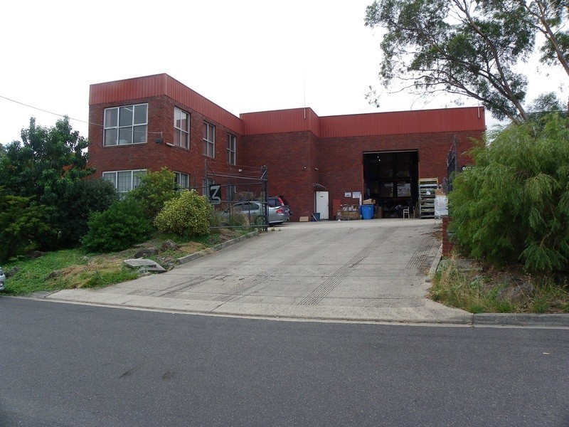 3 Amay Crescent, Ferntree Gully VIC 3156