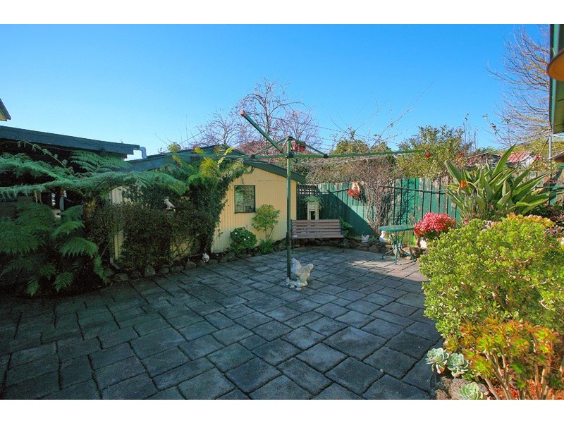 10 Piperita Avenue, Ferntree Gully VIC 3156