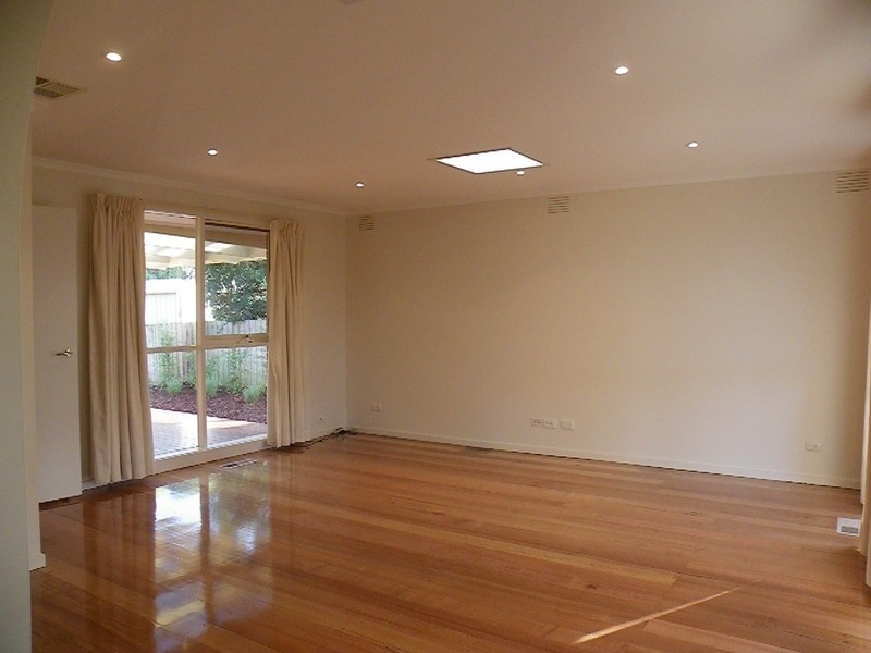 22 Greenaway Drive, Ferntree Gully VIC 3156