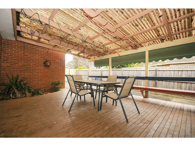 28 Chappell Drive, Wantirna South VIC 3152