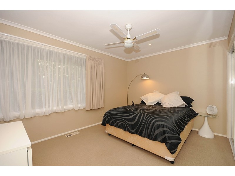 1/90 Rickards Avenue, Knoxfield VIC 3180