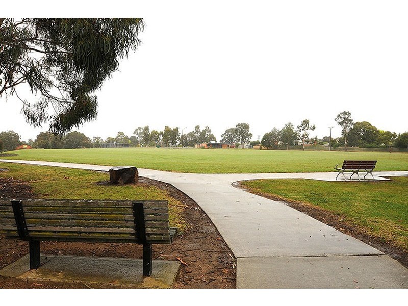 4 Lilac Street, Bayswater VIC 3153