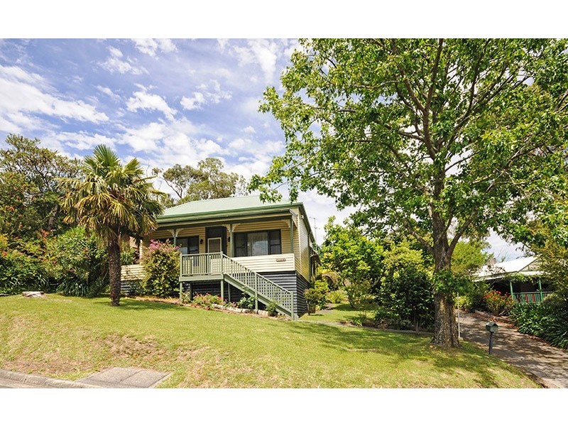 6 Ferny Creek Avenue, Upper Ferntree Gully VIC 3156