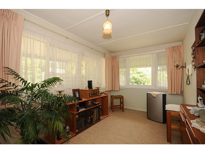 6 Ferny Creek Avenue, Upper Ferntree Gully VIC 3156
