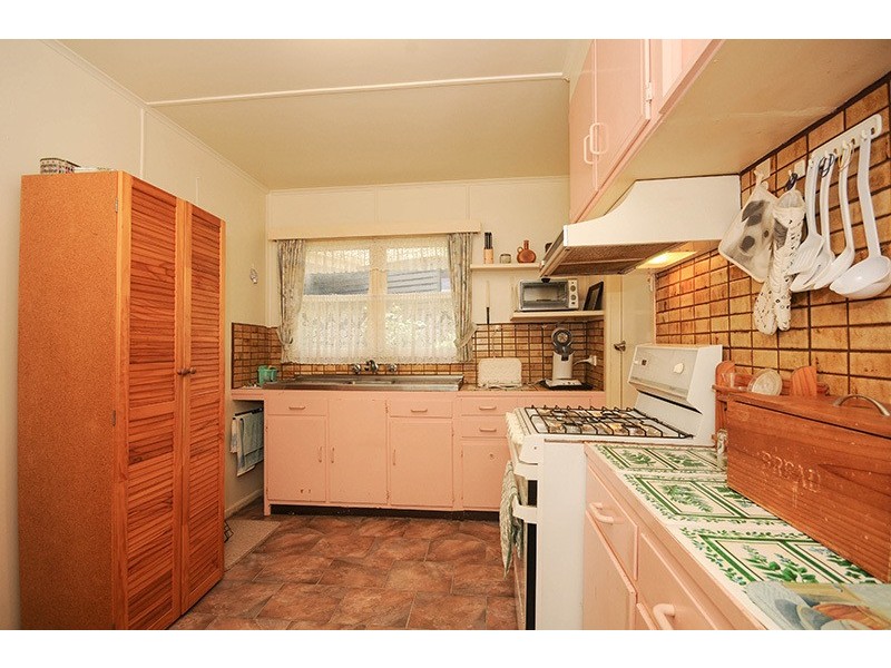 6 Ferny Creek Avenue, Upper Ferntree Gully VIC 3156