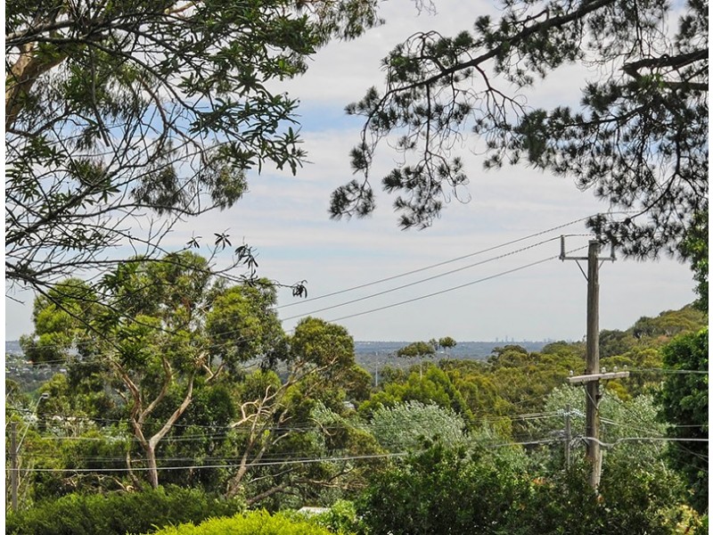 6 Ferny Creek Avenue, Upper Ferntree Gully VIC 3156