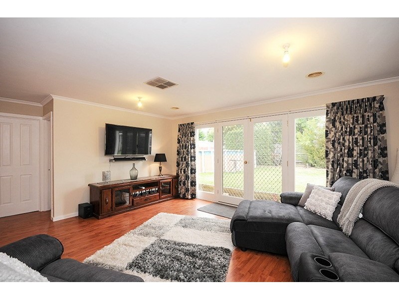 5 Parklands Close, Ferntree Gully VIC 3156