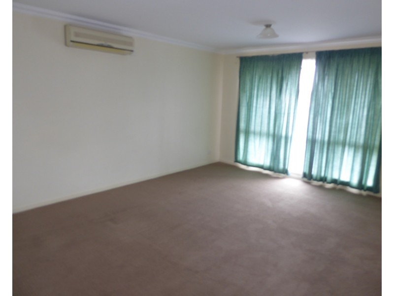 2/67 Begonia Avenue, Bayswater VIC 3153