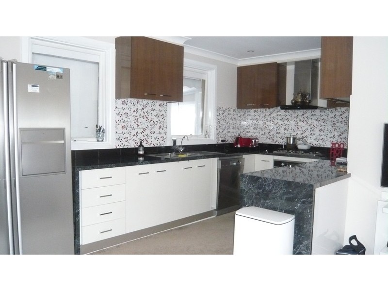 1/8 Harley Street, Knoxfield VIC 3180