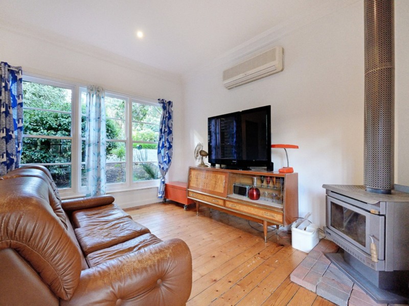 105 Alexander Avenue, Upwey VIC 3158