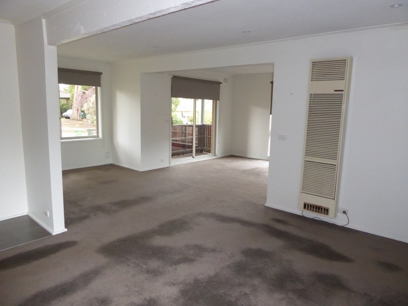 23 King Parade, Knoxfield VIC 3180