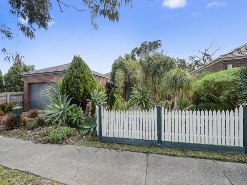 2 Leamon Court, Ferntree Gully VIC 3156