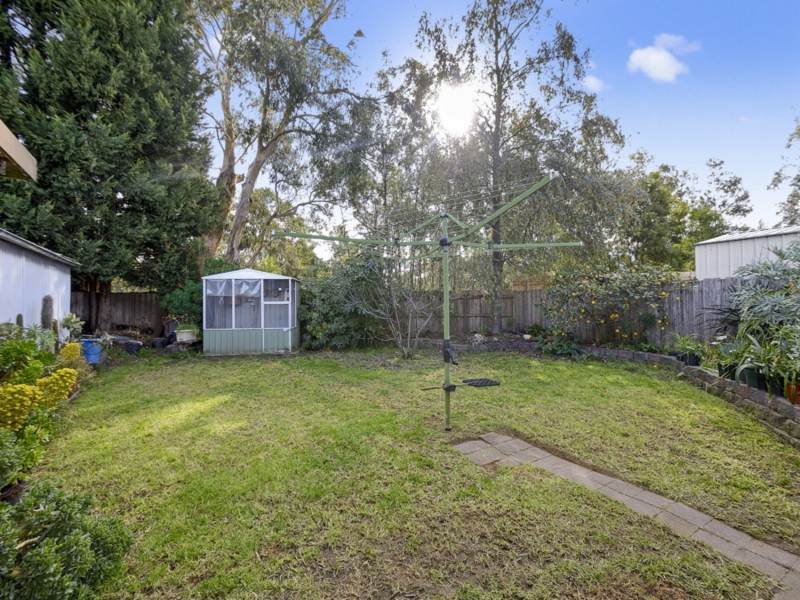 2 Leamon Court, Ferntree Gully VIC 3156
