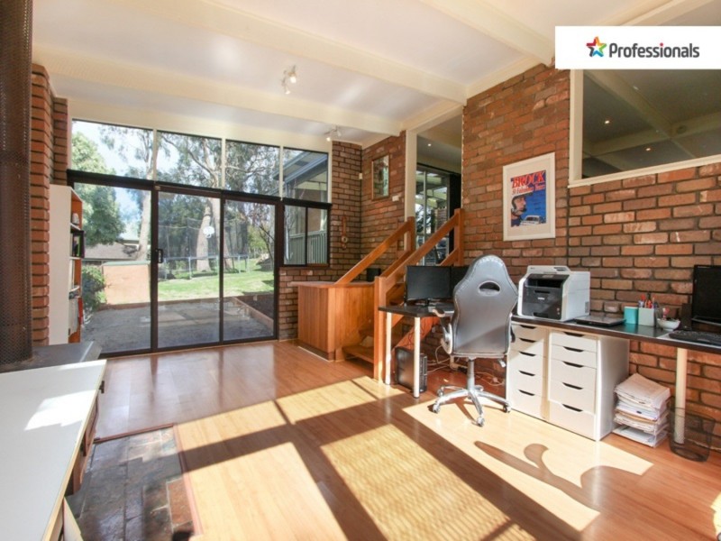 2 Belbrook Road, Upwey VIC 3158