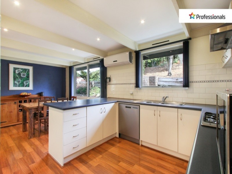 2 Belbrook Road, Upwey VIC 3158
