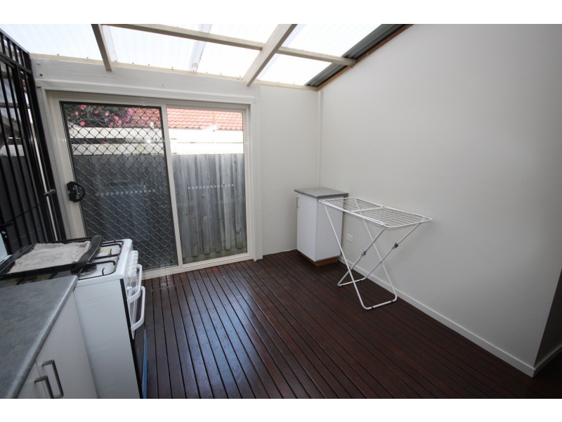 Rear/22 Chapman Boulevard, Glen Waverley VIC 3150