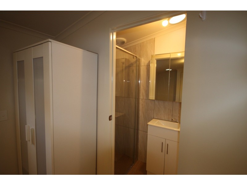Rear/22 Chapman Boulevard, Glen Waverley VIC 3150