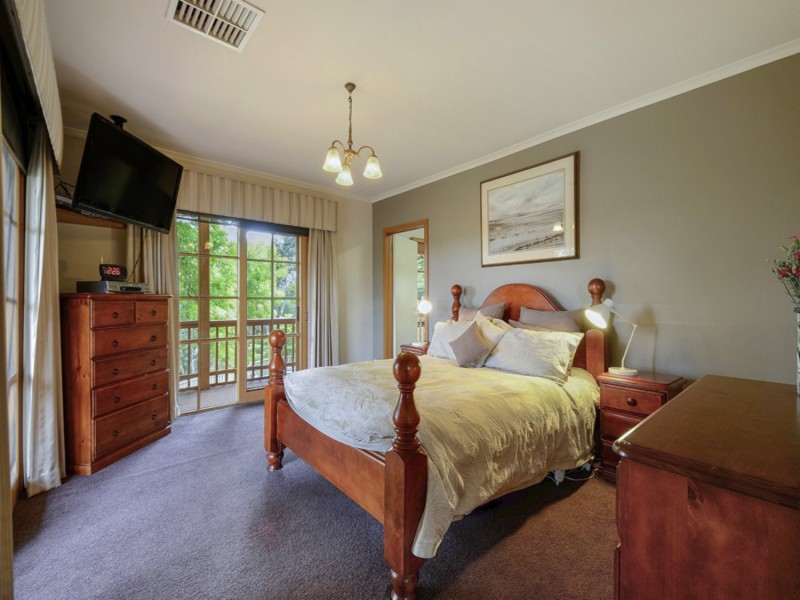 1 Orchid Road, Belgrave South VIC 3160