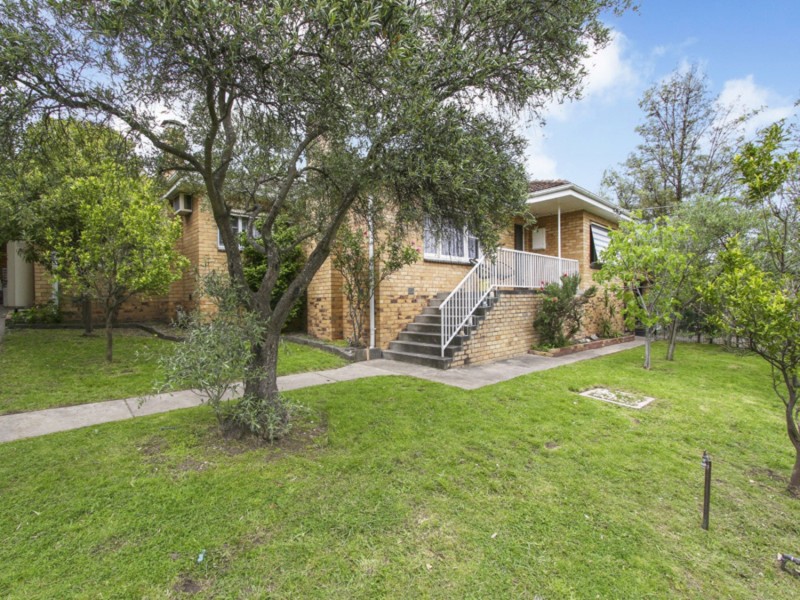 1 Dorian Avenue, Ferntree Gully VIC 3156