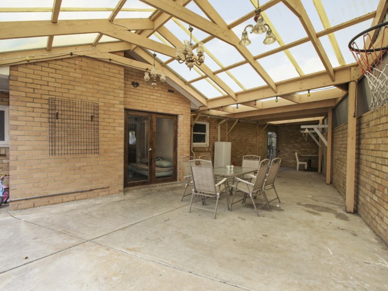 1 Dorian Avenue, Ferntree Gully VIC 3156